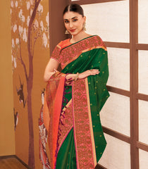 Dark Green & Sunset Orange Sashiko Reversible Handloom Silk Saree Japanese Inspired Border & Pallu-KA12637