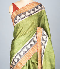 Green Woven Art Tussar Silk Saree With Printed Floral Motifs-BL4203