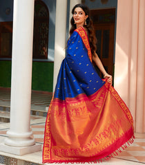 Blue Handloom Korvai Kanchipuram Silk Saree With Red Border