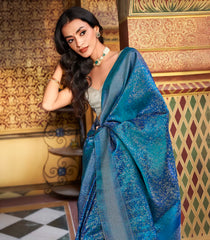 Cyan Handloom Kanchipuram Silk Saree With Abstract Motifs-KA14800