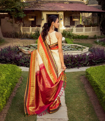 Off White Handloom Korvai Kanchipuram Silk Saree With Checks & Buttas-KA14872