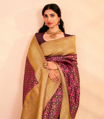 Maroon Handloom Kanchipuram Silk Saree With Floral Motifs-KA15638