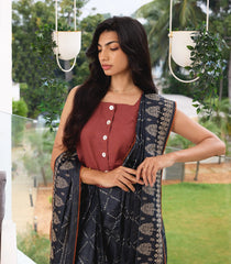 Black Handloom Tussar Silk Saree With Printed Shibori Floral Motifs-TU2711