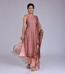 Peach Printed festive Kurta Set-RC5575