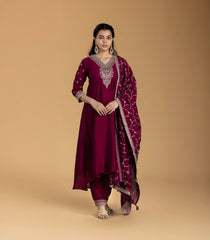 Violet Embroidered Festive Kurta Set-RC5615
