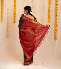 Maroon Handloom Silk Cotton Saree With Kolam Buttas & Contrast Border-SC3882