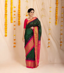 Dark Green Handloom Korvai Silk Cotton Saree With Contrast Temple Border-SC3877