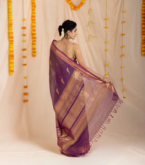 Magenta Handloom Silk Cotton Saree With Parrot Buttas-SC3876