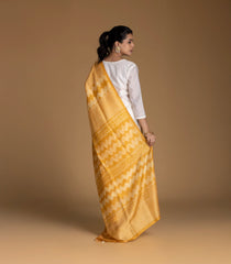 Off- White Embroidered Festive Kurta Set-RC5624