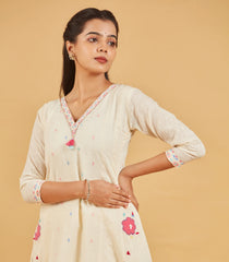 White Floral Embellished Short Kurta Set