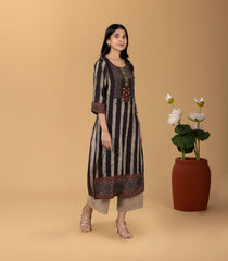 Black and Beige Stripe Printed Kurta-KR0839