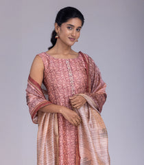 Peach Printed festive Kurta Set-RC5575