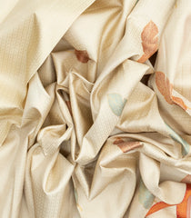 Cream Handloom Korvai Kanchipuram Silk Saree With Dotted Checks & Buttas-KA13194