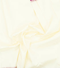 White Handloom Korvai Kanchipuram Silk Saree With Contrast Temple Border-KA16043