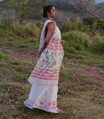 Off White Handloom Bengal Cotton Saree With Meena Buttas-BG1872