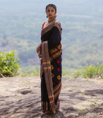 Black Handloom Bengal Cotton Saree With Floral Buttas-BG1675