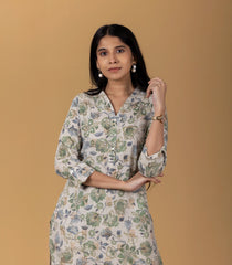 Off-White & Green Floral Printed Kurta-KR0874