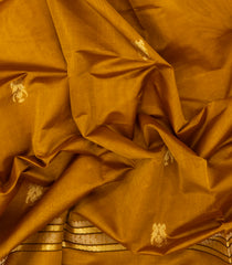 Mustard Handloom Silk Cotton Saree With Parrot Buttas-SC4003