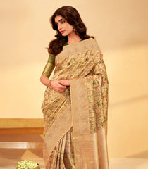 Light Peach Handloom Kanchipuram Silk Saree With Meena Floral Motifs-KA15533