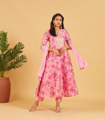 Blush Pink Kurta Set With Matching Dupatta