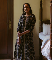 Black Chanderi Kurta With Pintuck Detailing