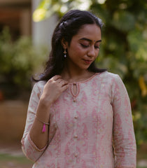 Cream And Peach A-line Chanderi Kurta