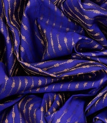 Blue Handloom Kanchipuram Silk Saree With Mango Motifs-Blue