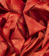 Crimson Handloom Kanchipuram Silk Saree With Kamalam Motifs -Crimson