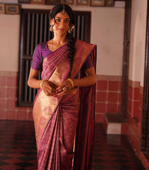 Magenta Handloom Kanchipuram Silk Saree With Gandaberunda Motifs-Magenta