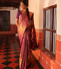 Magenta Handloom Kanchipuram Silk Saree With Gandaberunda Motifs-Magenta