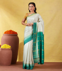 Light Green Mysore Plain Crepe Silk Saree With Contrast Green Border