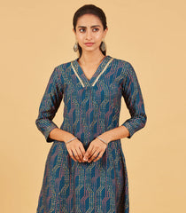 Navy Blue Abstract Printed Kurta