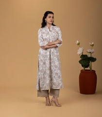 Off-White and Beige Floral Printed Kurta: KR0840