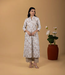 Off-White and Beige Floral Printed Kurta: KR0840