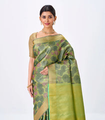 Cardamom Green Handloom Kanchipuram Silk Saree With Lotus Floral Motifs