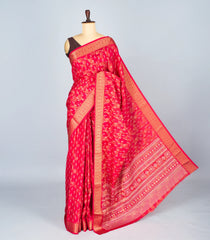 Red Woven Synthetic Dola Silk Saree With Floral Motifs-BL4647