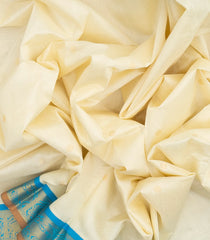 Off White Handloom Korvai Silk Cotton Saree With Buttas & Contrast Border-SC3735