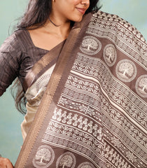 Taupe Printed Synthetic Tussar Silk Saree With Floral Motifs & Zari Border-SY0492