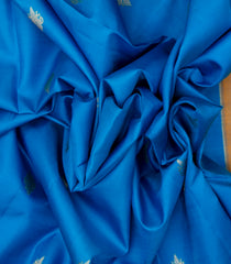 Blue Handloom Kanchipuram Silk Saree With Floral Buttas & Dual Pallu-KA12721