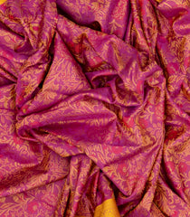 Magenta Handloom Soft Silk Saree With Floral Vine Motifs-SO4261