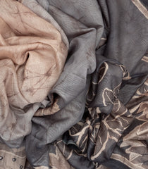 Grey Woven Art Linen Saree With Printed Deer Motifs-BL3721