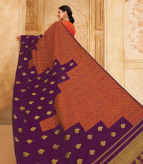 Magenta Handloom Poo Gopuram Silk Saree With Zari Buttas & Rising Temple Motifs-KA16392