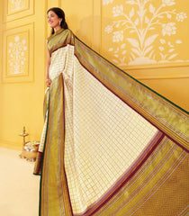 Off White Handloom Golden Pearl Kattam Korvai Silk Saree With Veldari Checks -KA16390