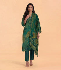 Green Abstract Printed Contemporary Kurta Set-RC5684