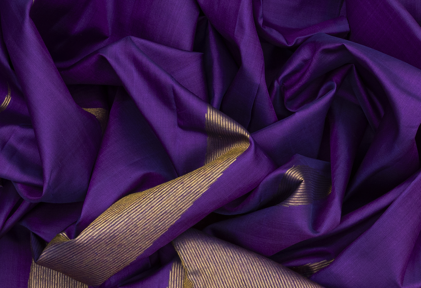 Buy Kabir Fabrics Women's Vasttram Kanchipuram Banarasi Lichi Silk saree  With blouse Piece (Dark purple Colour) at Amazon.in