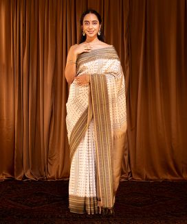 White Handloom Kanchipuram Silk Saree With Triangle Motifs
