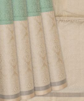 Light Green Handloom Soft Silk Saree With Floral Vine Motifs

