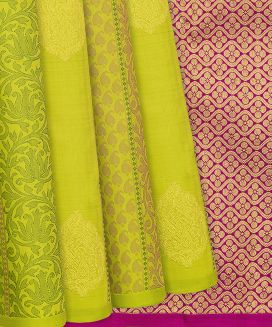 Light Green Handloom Kanchipuram Silk Saree With Floral Motifs
