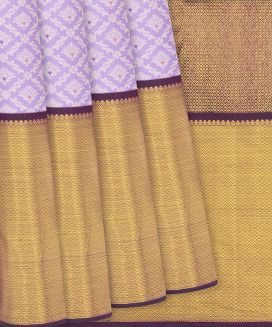 Lavender Handloom Kanchipuram Korvai Silk Saree With Floral Motifs
