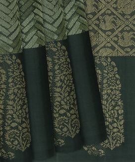 Bottle Green Handloom Kanchipuram Silk Saree With Abstract Motifs
